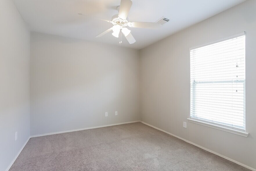 Building Photo - 12114 English Brook Cir