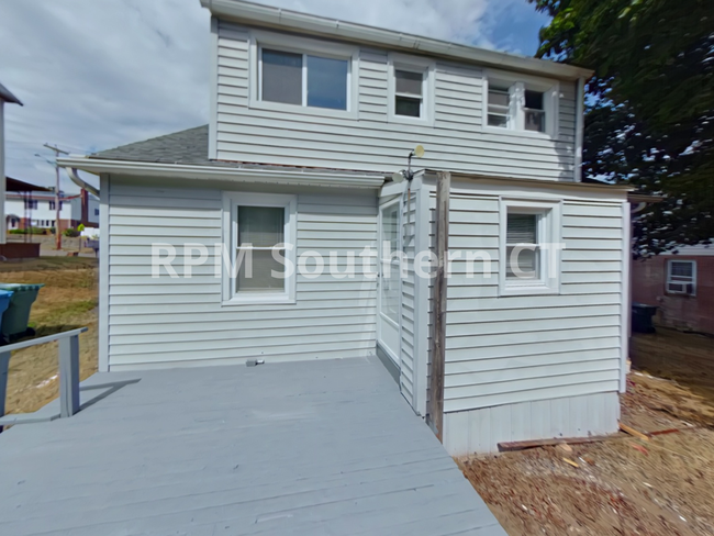 Building Photo - Single Family Home | 4 bedroom | Hamden