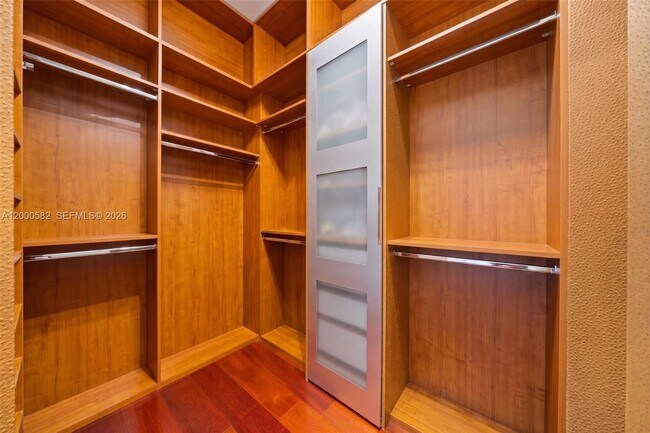 Building Photo - 17121 Collins Ave