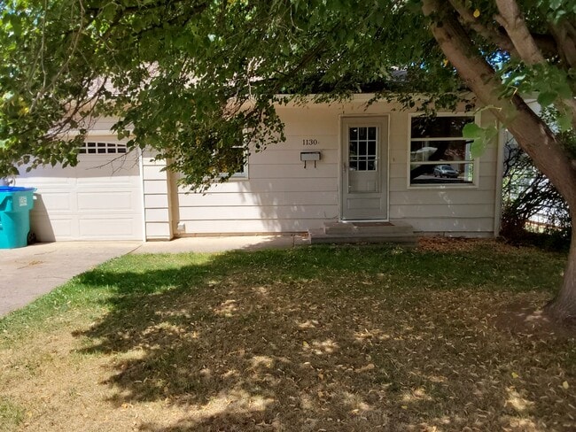 Primary Photo - 1130 W Myrtle St