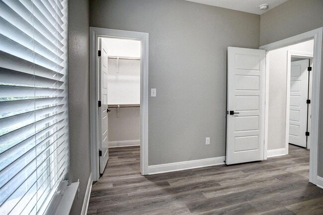 Building Photo - 121 S Kanaio Dr