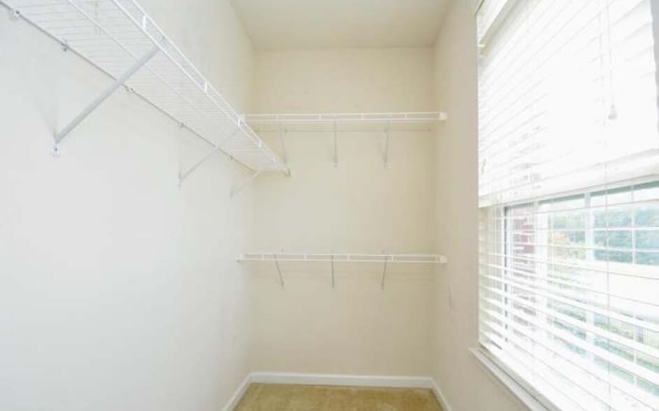 Building Photo - 904 Hall Station Dr