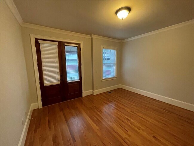 Building Photo - 384 16th St NW