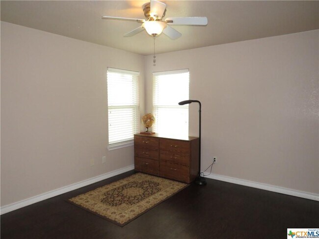 Building Photo - 4705 Bear River Trl