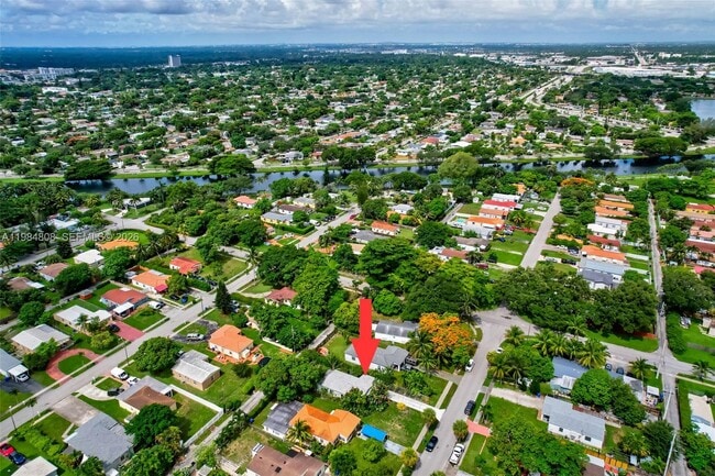 Building Photo - 1224 NE 182nd St