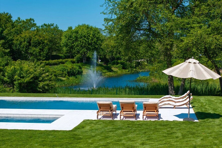 Building Photo - 15 Parrish Pond Ln