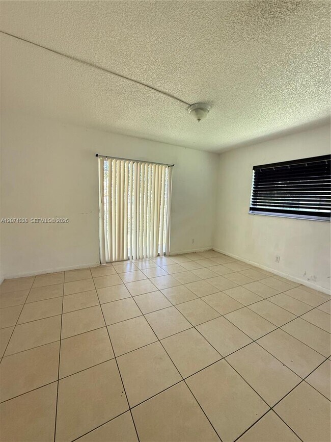 Building Photo - 7531 NW 44th Ct