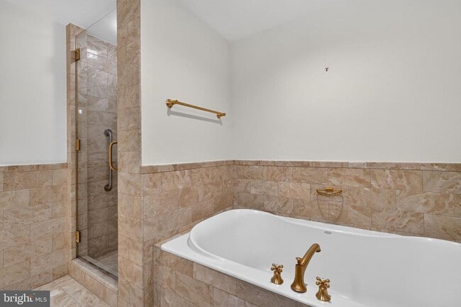 Building Photo - 1111 23rd St NW