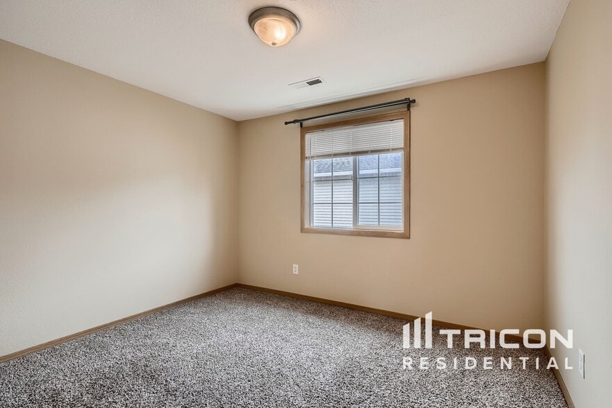 Building Photo - 1407 SW 7th Ct