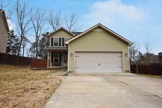 Building Photo - Pet Friendly Three Bedroom!
