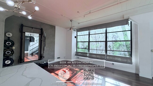 Building Photo - Sunny loft with in unit gym, heated floors in bathroom, contemporary kitchen, and includes water/...