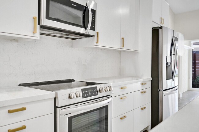 Building Photo - 11175 Jasmine Hill Cir