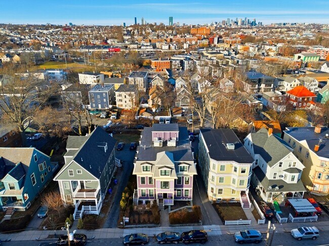 Building Photo - 34 Dix St