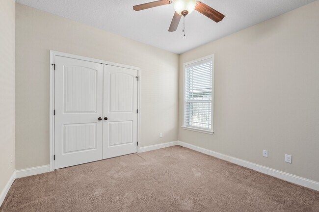 Building Photo - 4105 Shallow Creek Loop