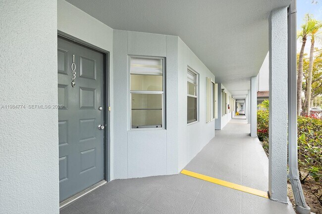 Building Photo - 1401 SW 128th Terrace