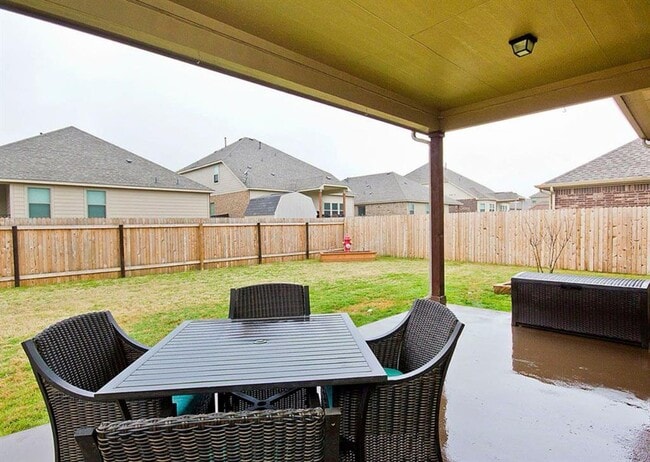 Building Photo - 20920 Windmill Ranch Ave
