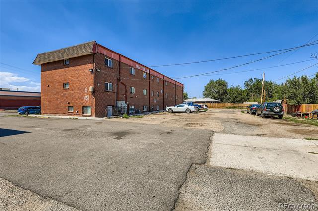 Building Photo - 1080 S Eliot St