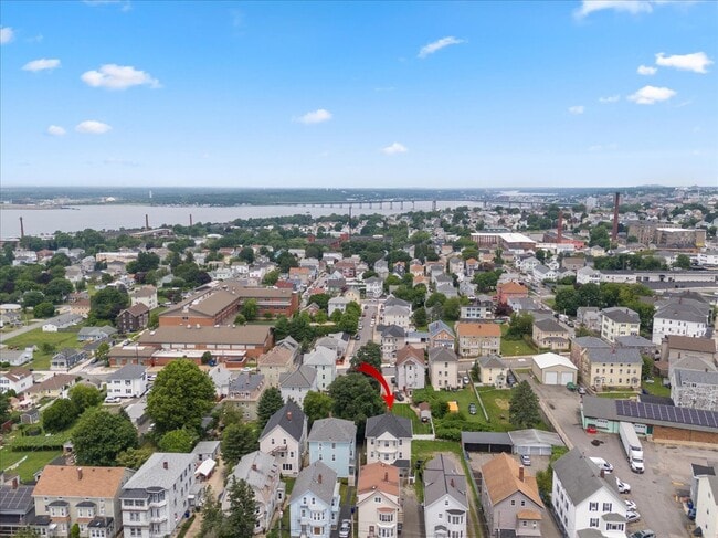 Building Photo - 646 Birch St