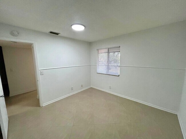 Building Photo - 7931 Southgate Blvd