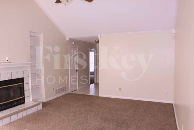 Building Photo - 4577 Bassett Hall Dr