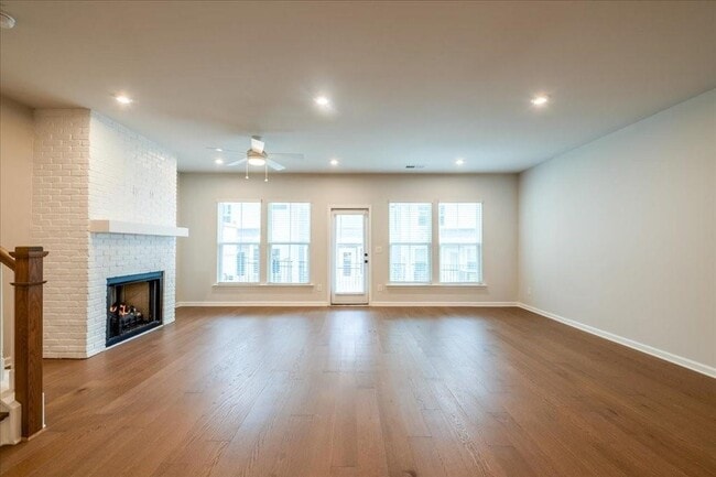 Building Photo - 5769 Tillman Way