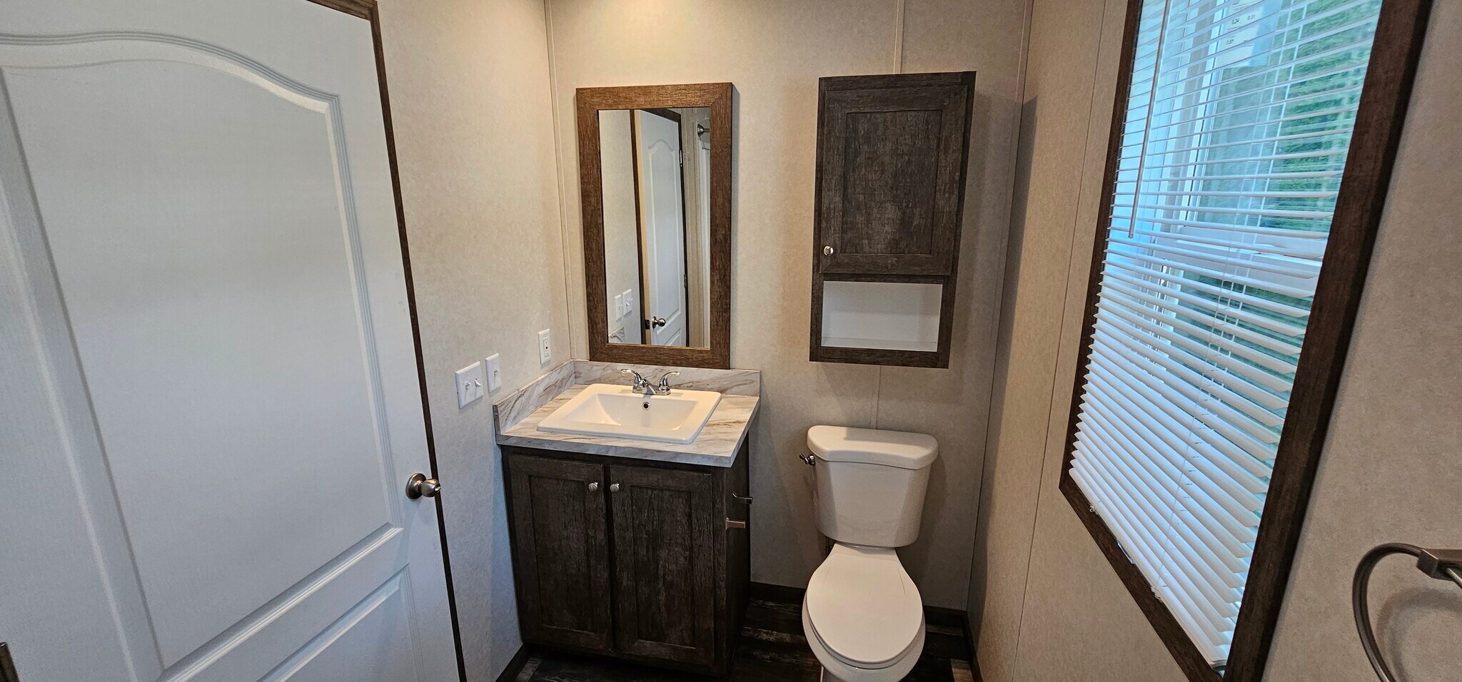 Building Photo - 76 E U.S. Hwy 6