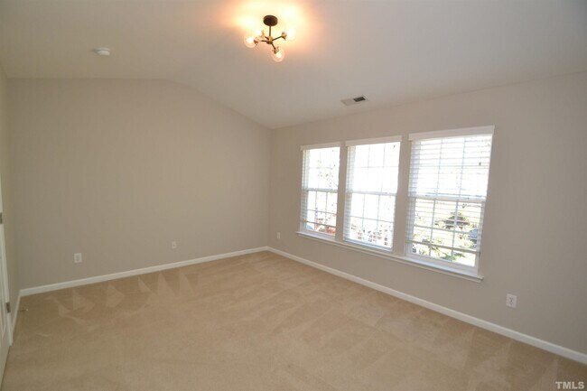 Building Photo - 701 Sutter Gate Ln