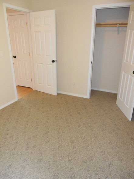 Building Photo - 2972 Maple Street Hollister MO