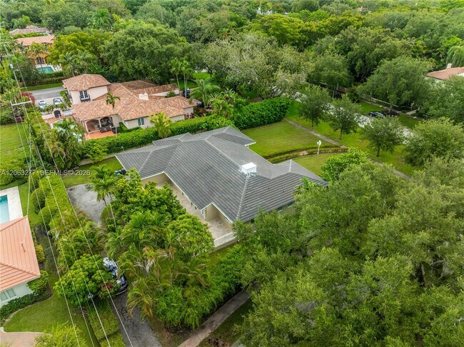 Building Photo - 2514 Granada Blvd