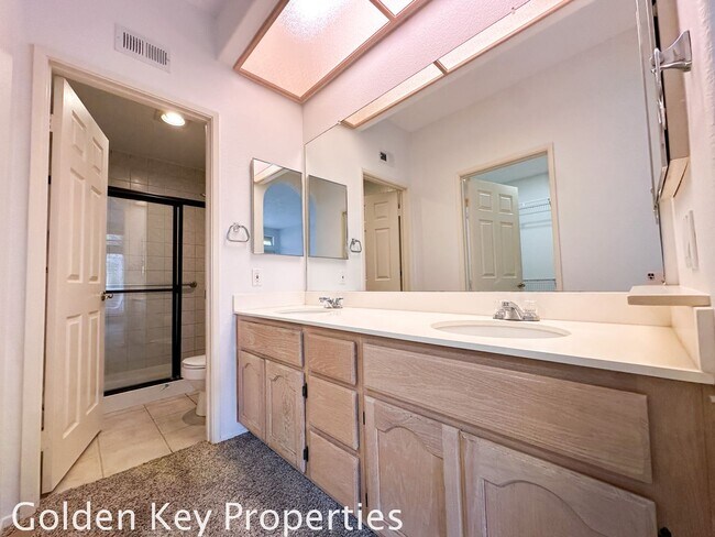 Building Photo - 2BR/2BA Condo in Palmilla Del Oro