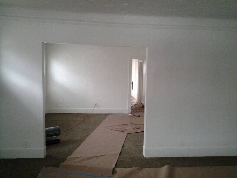 Building Photo - 3296 Calvert St