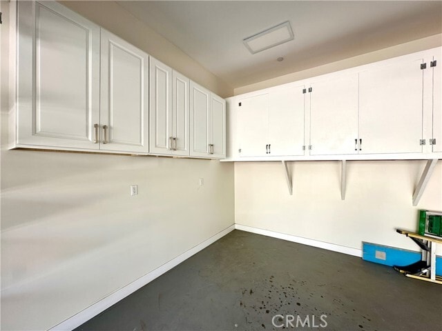 Building Photo - 610 N Hidalgo Ave