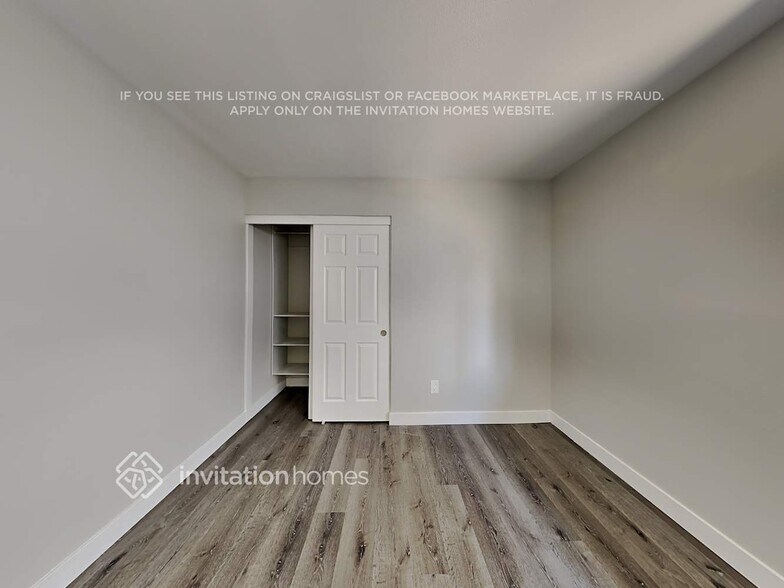 Building Photo - 8250 Lonely Hill Way