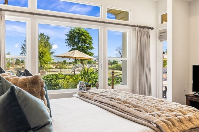 Building Photo - 81550 Tiburon Dr