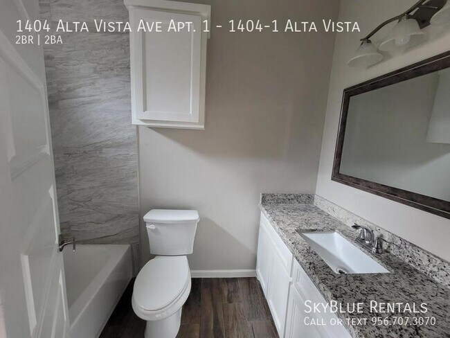 Building Photo - 1404 Alta Vista Ave