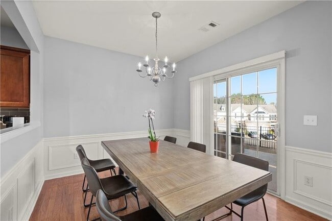 Building Photo - 120 Finchley Dr