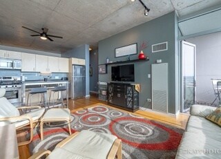 Building Photo - 1720 S Michigan Ave