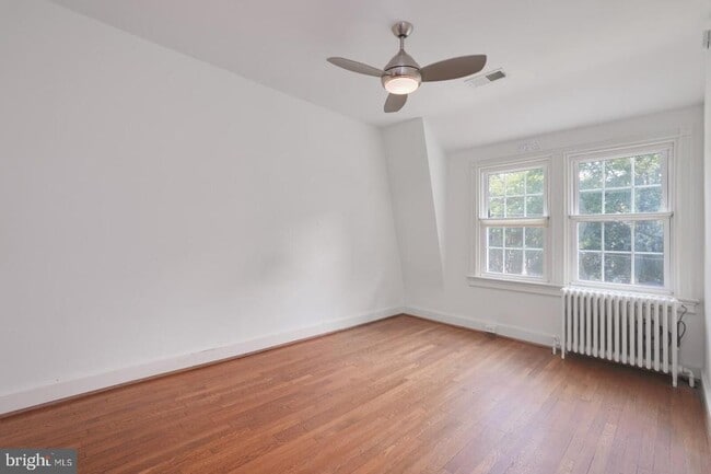 Building Photo - 2428 Tunlaw Rd NW