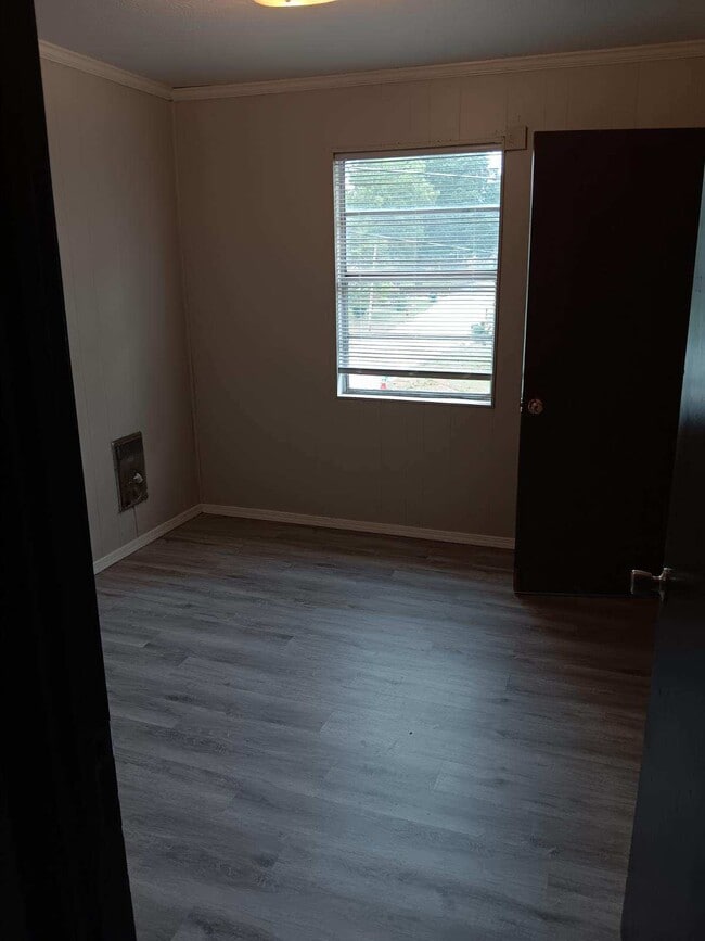 Building Photo - Landmark Townhomes