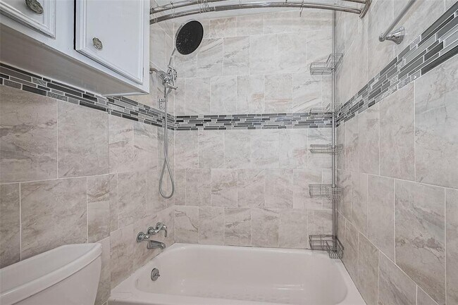 Building Photo - 9711 Mackworth Dr