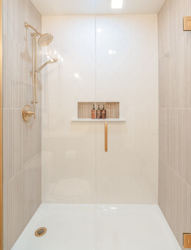 Building Photo - 10921 Polaris Dr