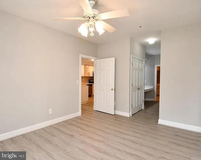Building Photo - 432 Fortress Way