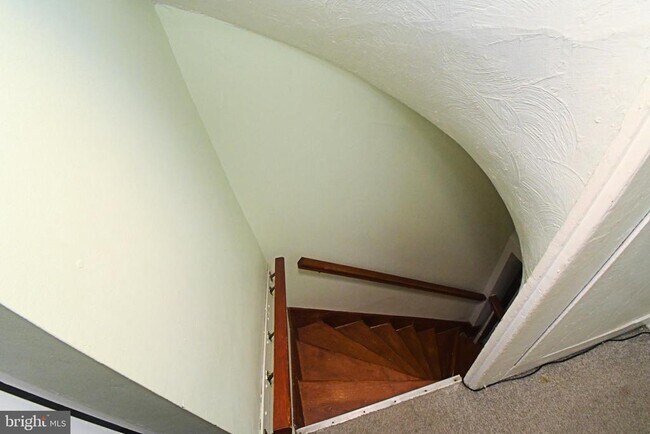 Building Photo - 2 High St