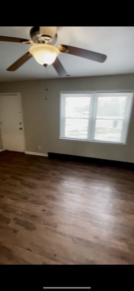 Living Room - 1950 Park Ave