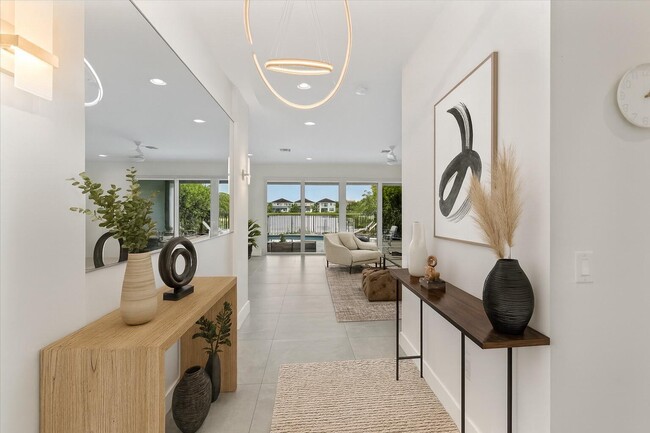 Building Photo - 15377 Green River Ct