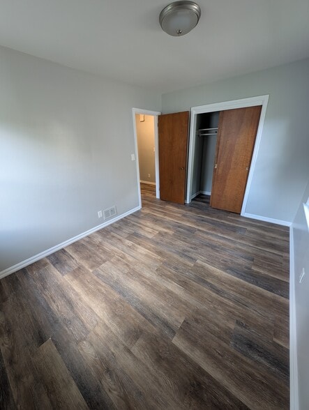 Building Photo - 807 Arlington Ave