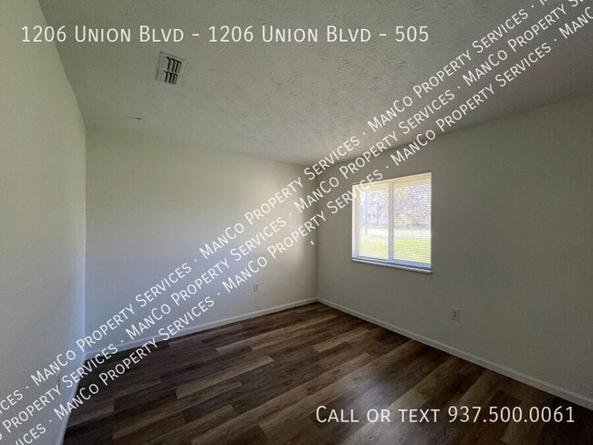 Building Photo - 1206 Union Blvd