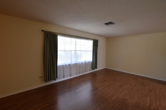 Building Photo - 3340 Alena Ct