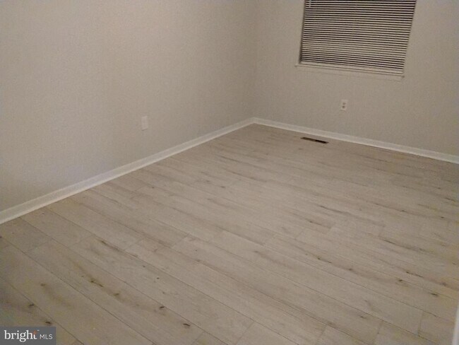 Building Photo - 1219 Marcy Ave