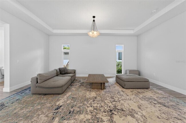 Building Photo - 5917 Cat Claw Ln